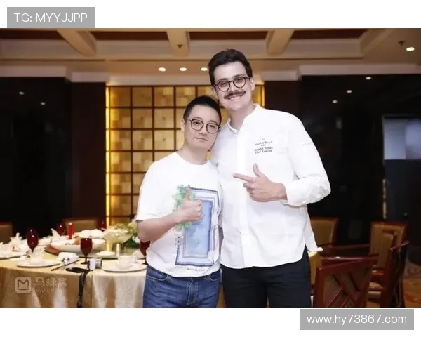 当陈冠希邂逅姚明：明星与运动巨人的意外交锋与友谊之旅